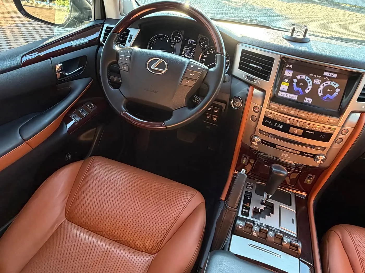 Lexus LX 2013 — Фото 16/20