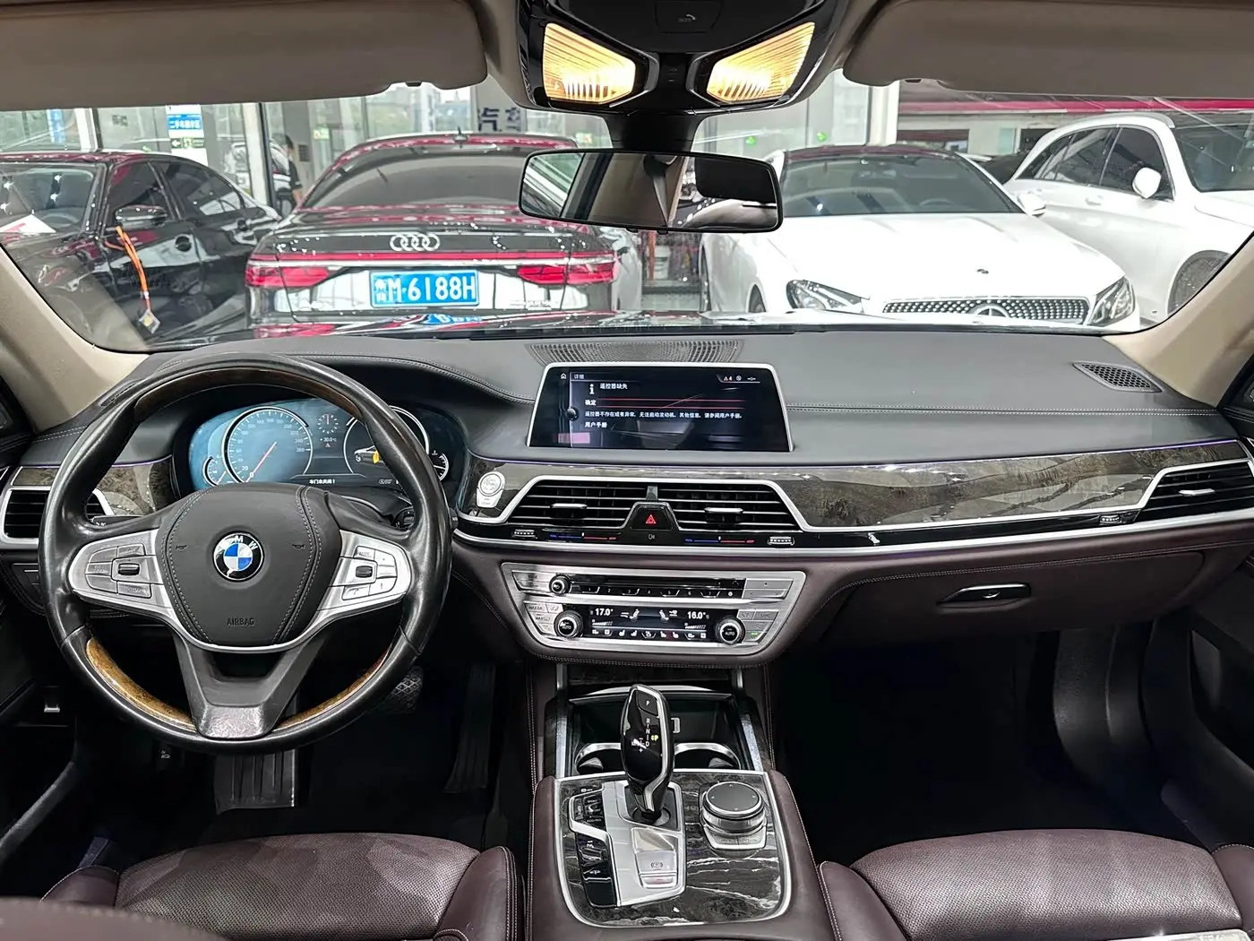 BMW 7 Series 2017 — ფოტო 6/9