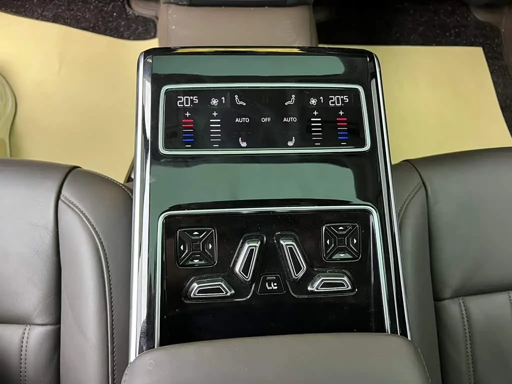 Audi A8 2024 — Şəkil 18/20