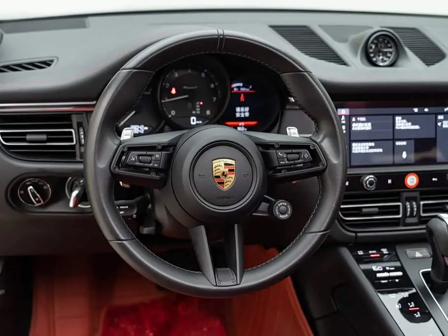 Porsche Macan 2023 — Photo 12/20