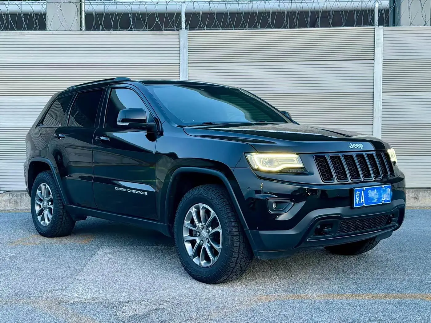 Jeep Grand Cherokee 2014 — Фото 3/9