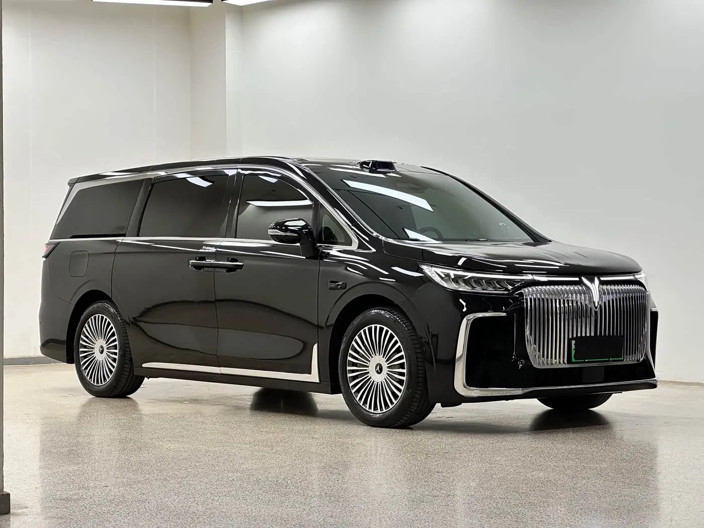 Voyah Auto Voyah Dreamer 2025 — Photo 3/20