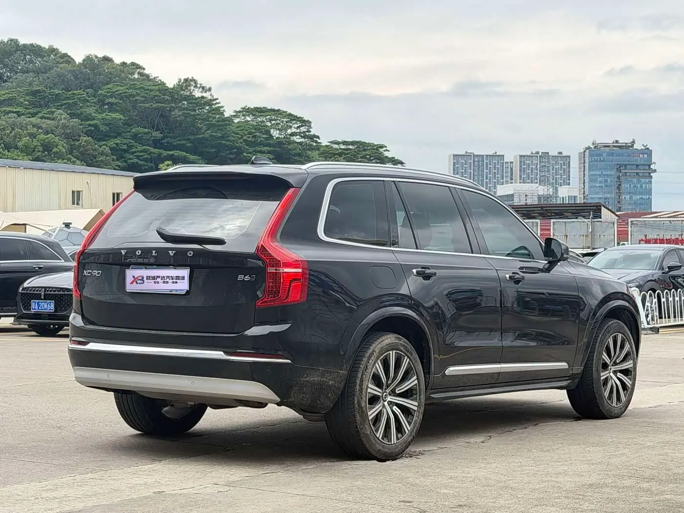 Volvo XC90 2022 — Фото 3/20