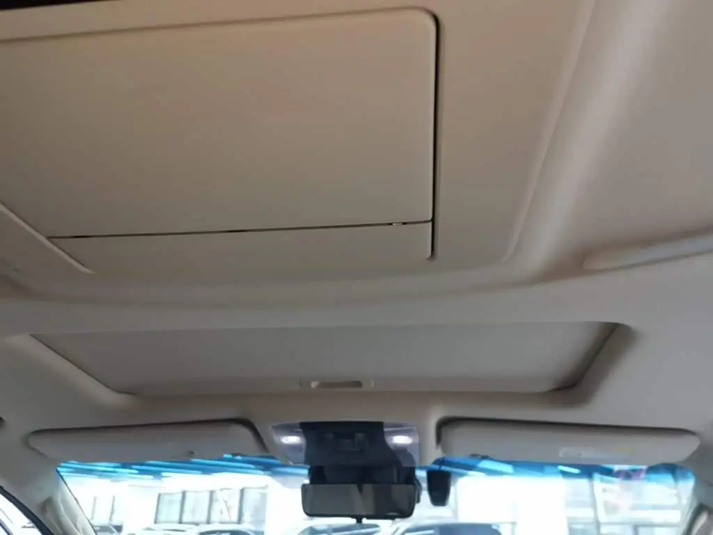 Toyota Vellfire 2020 — Photo 17/19