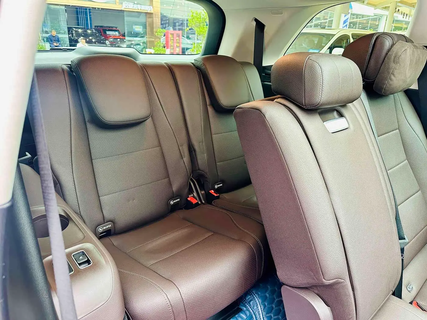 Mercedes-Benz GLS 2022 — Photo 15/15