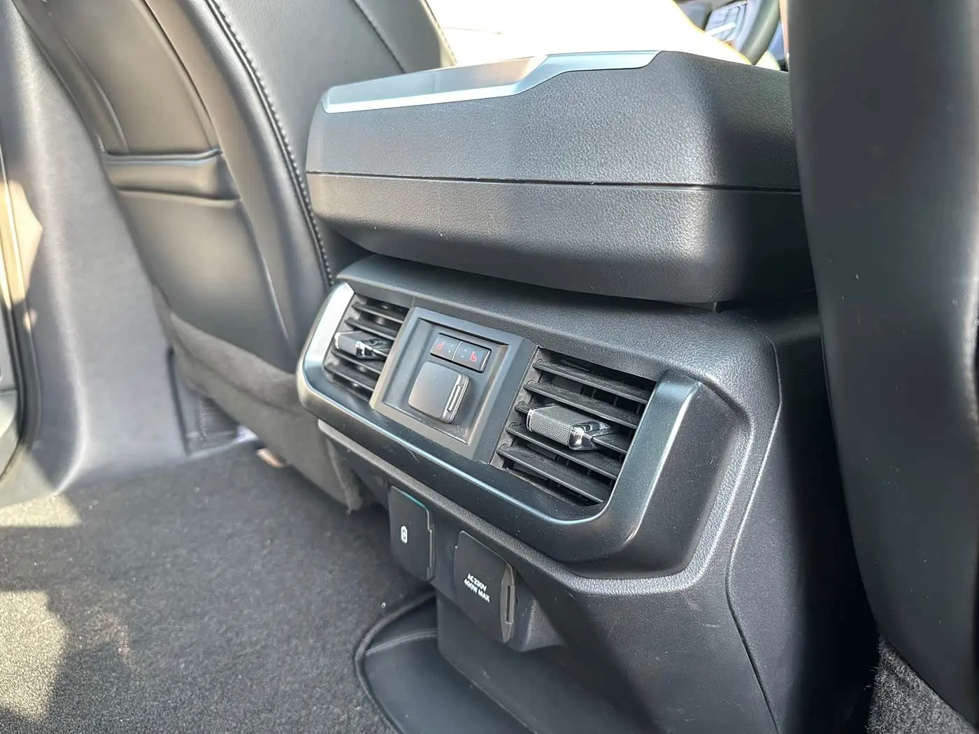 Ford F-150 Raptor 2023 — Şəkil 16/17