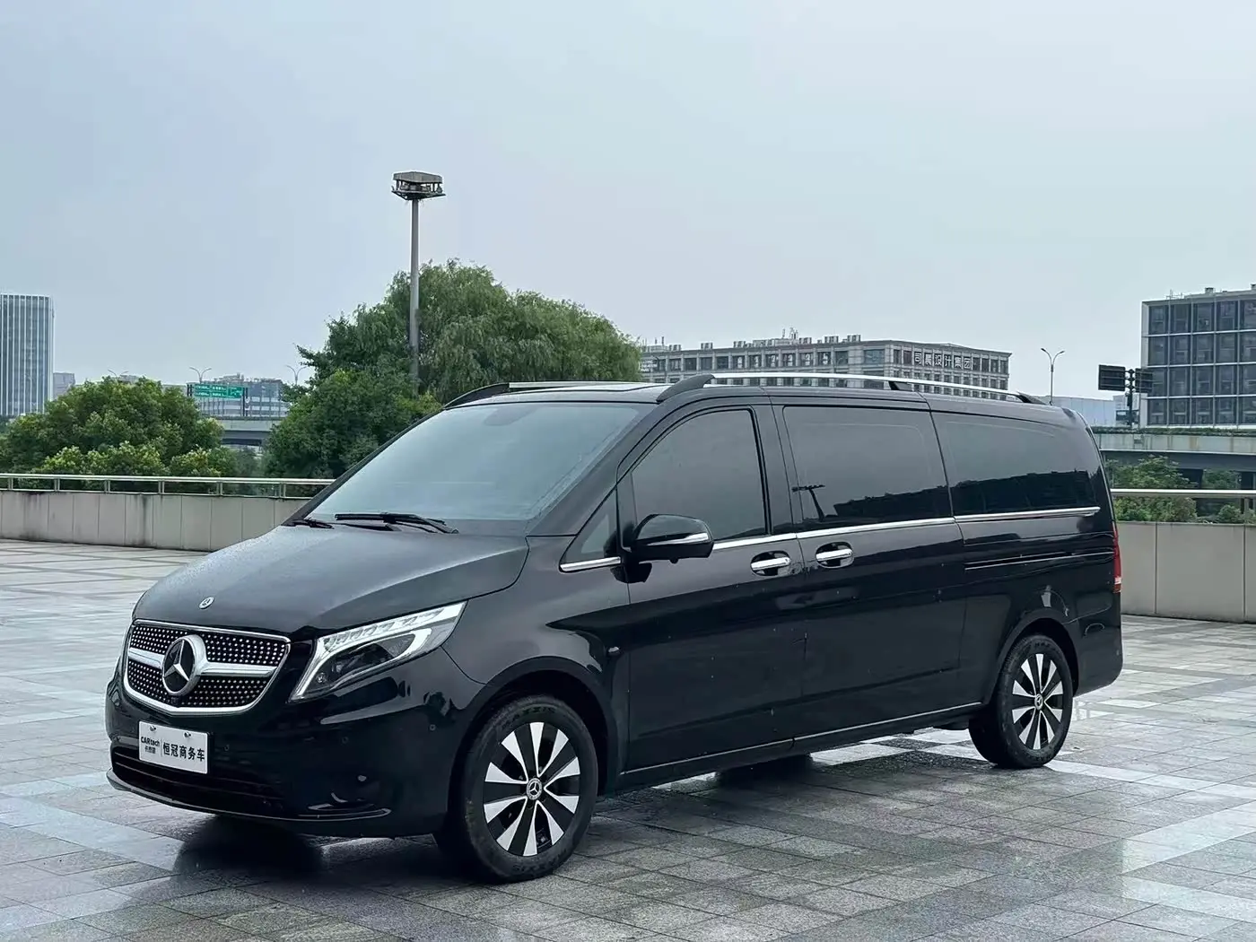 Mercedes-Benz Vito 2024 — Фото 1/14