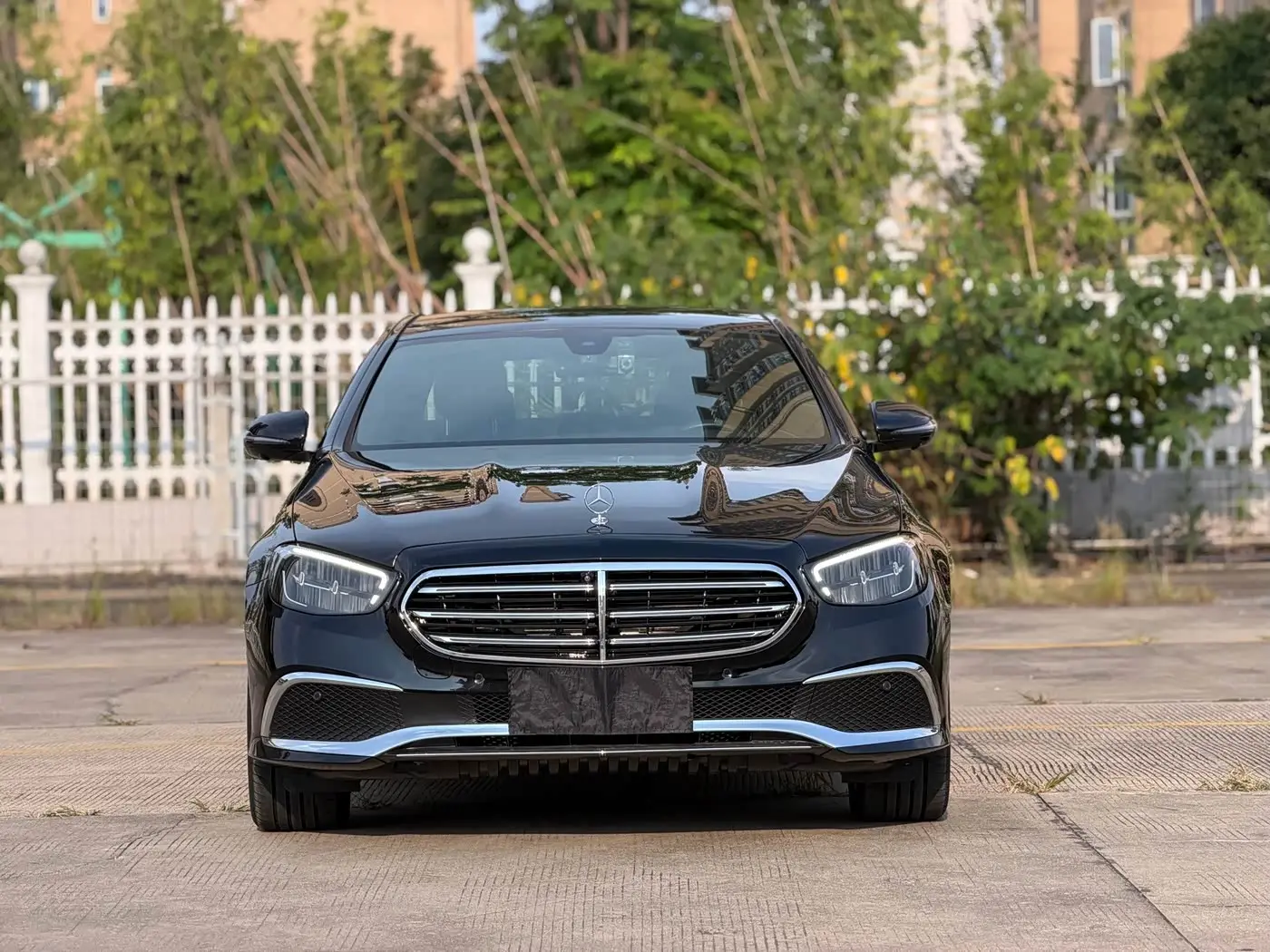 Mercedes-Benz E-Class 2021 — Фото 11/17