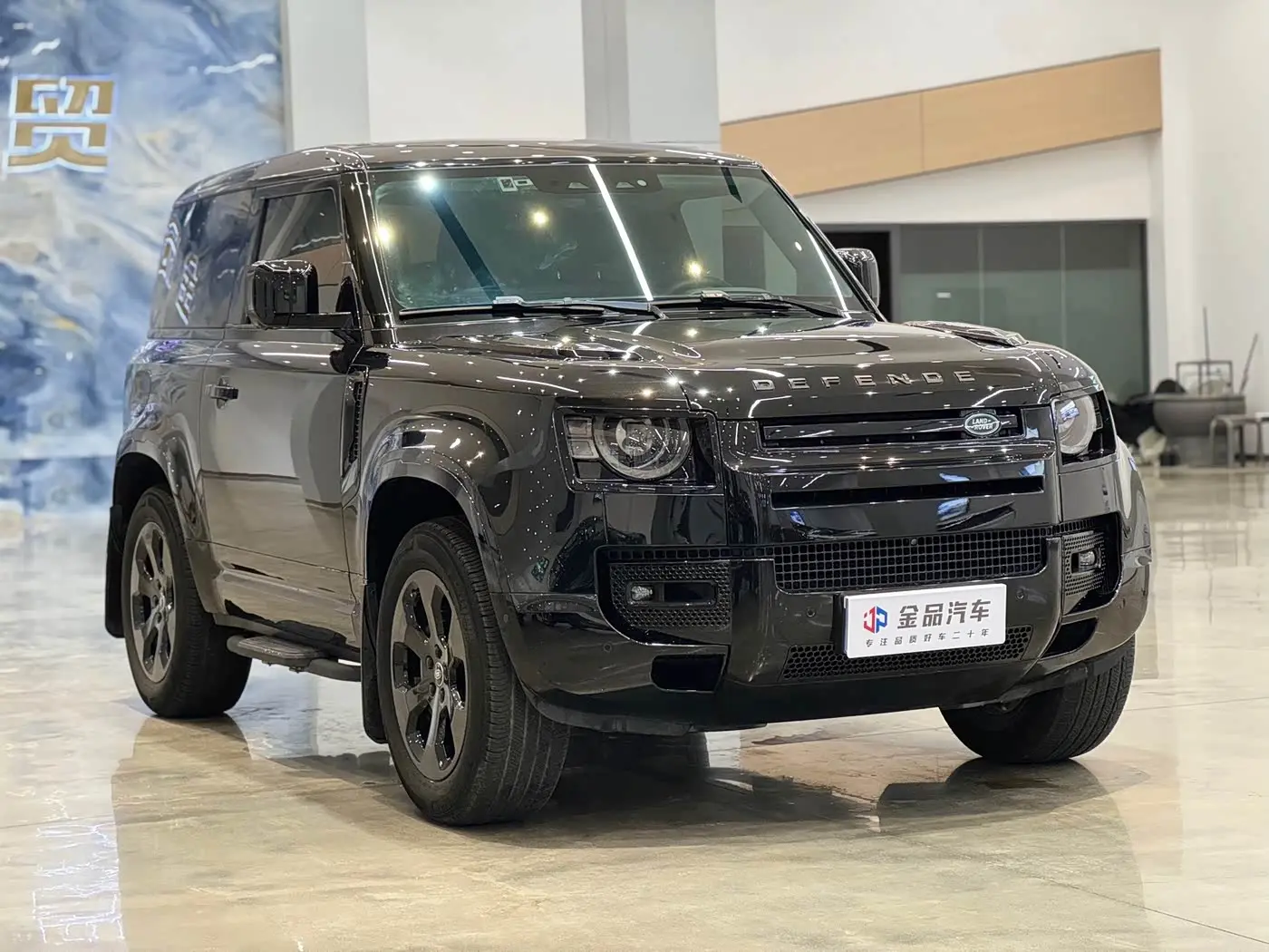 Land Rover Defender 2023 — Photo 3/14