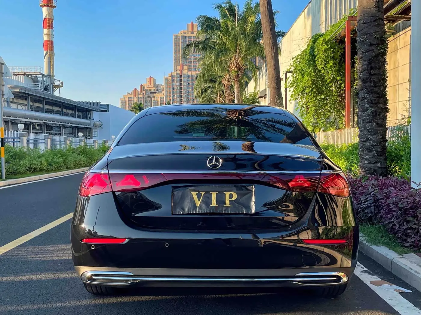 Mercedes-Benz E-Class 2026 — Photo 8/16