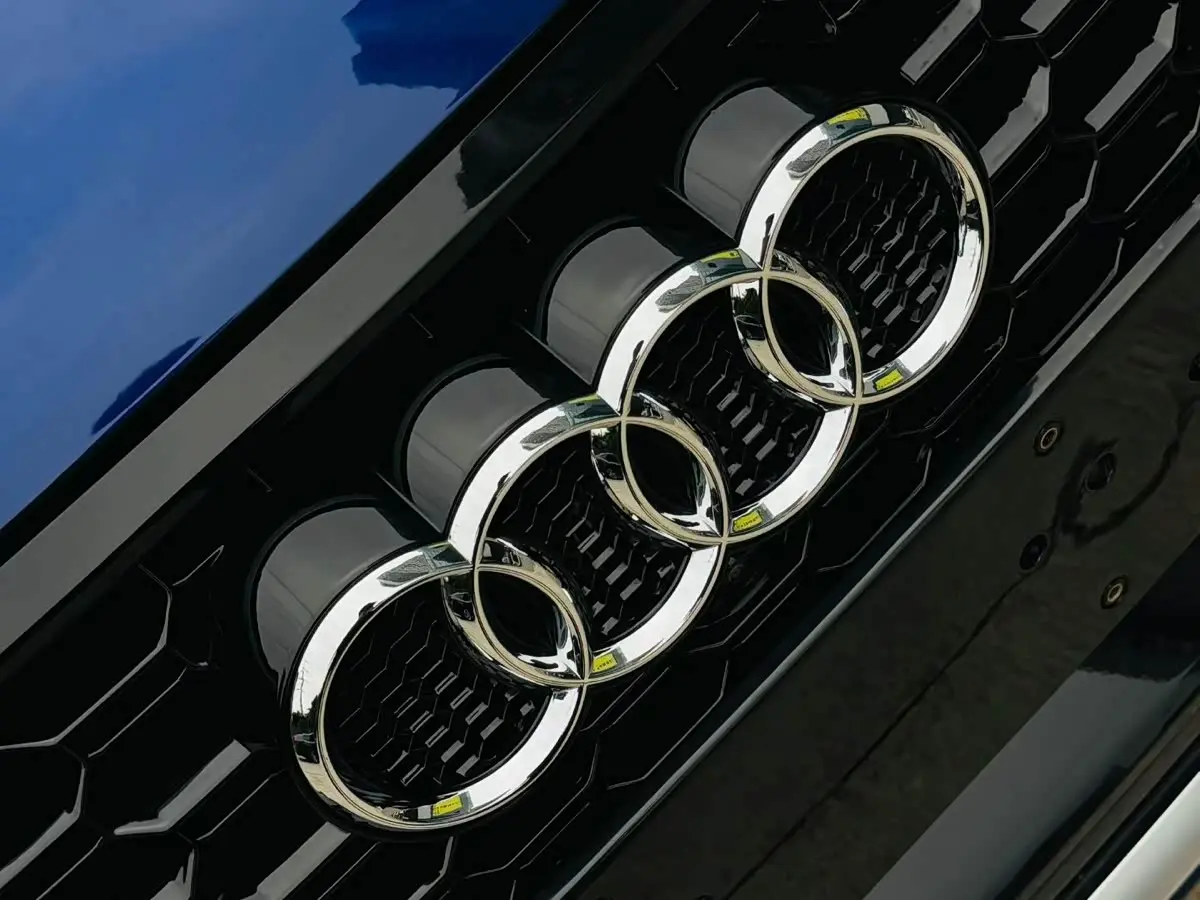 Audi Q5L 2020 — Фото 7/9