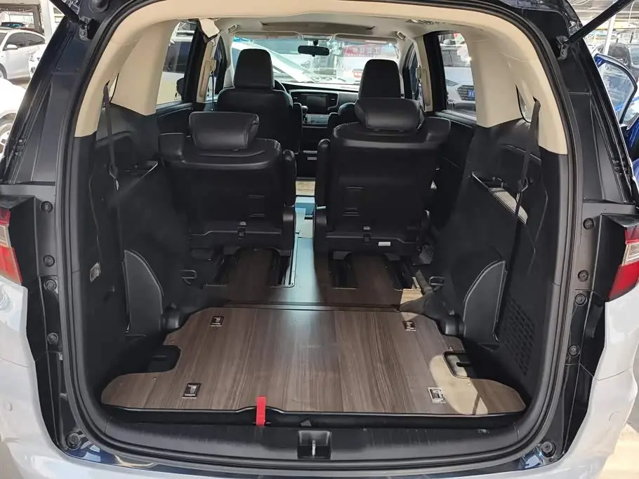 Honda Odyssey 2017 — Şəkil 4/16