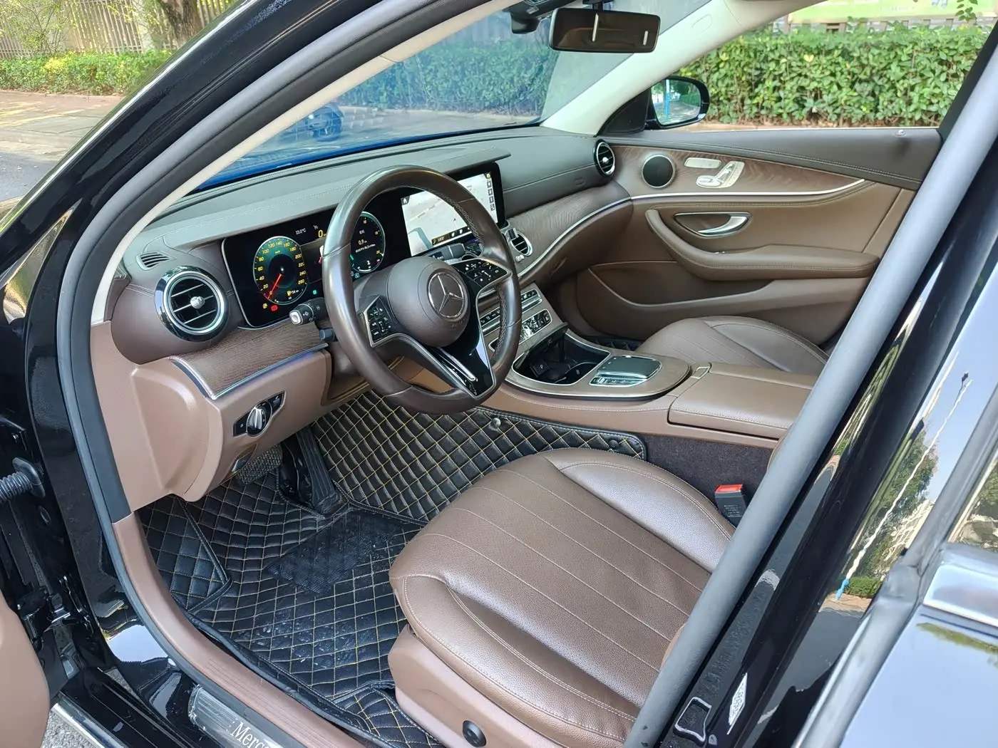 Mercedes-Benz E-Class 2023 — Şəkil 9/13