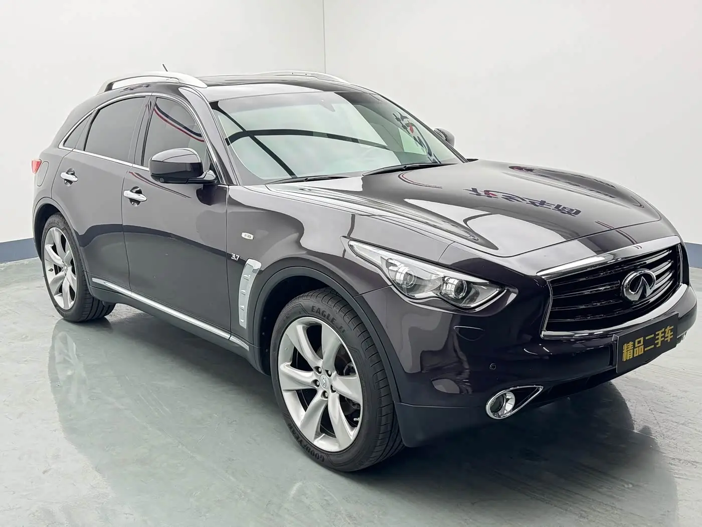 Infiniti QX70 2014 — Фото 2/18