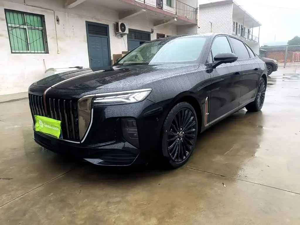Hongqi H9 2025 — Photo 1/20