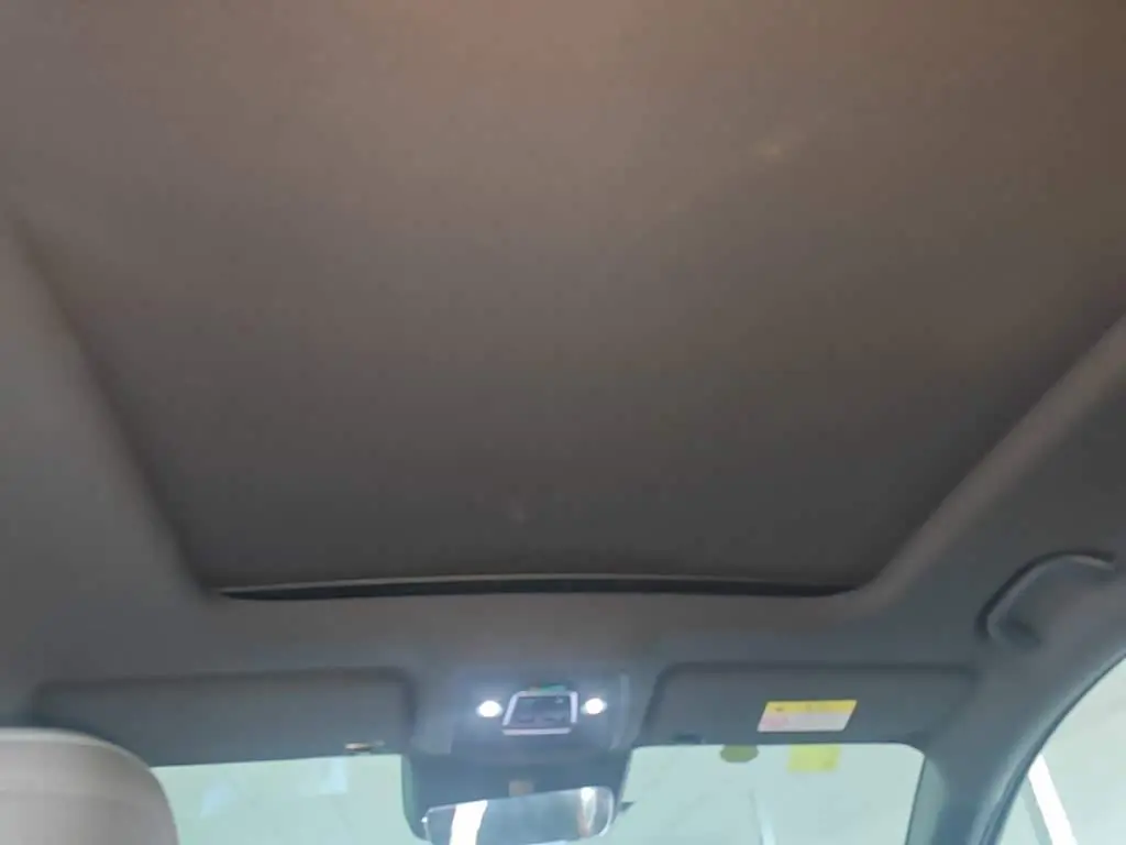 BYD Song L DM-i 2025 — Photo 18/20