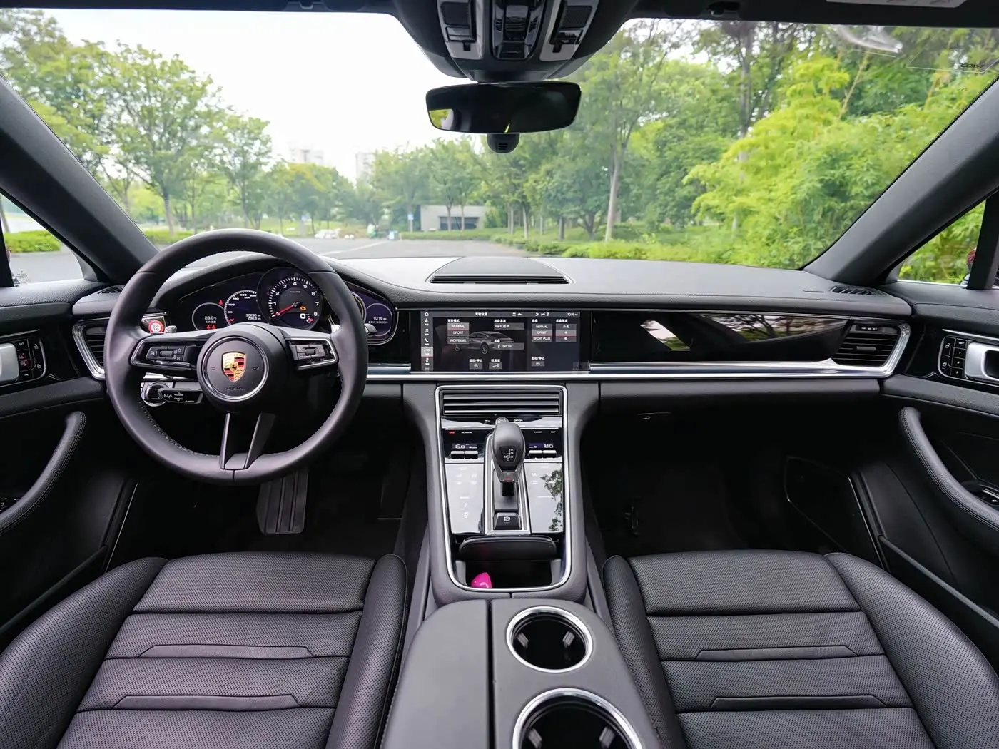 Porsche Panamera 2021 — Photo 10/12