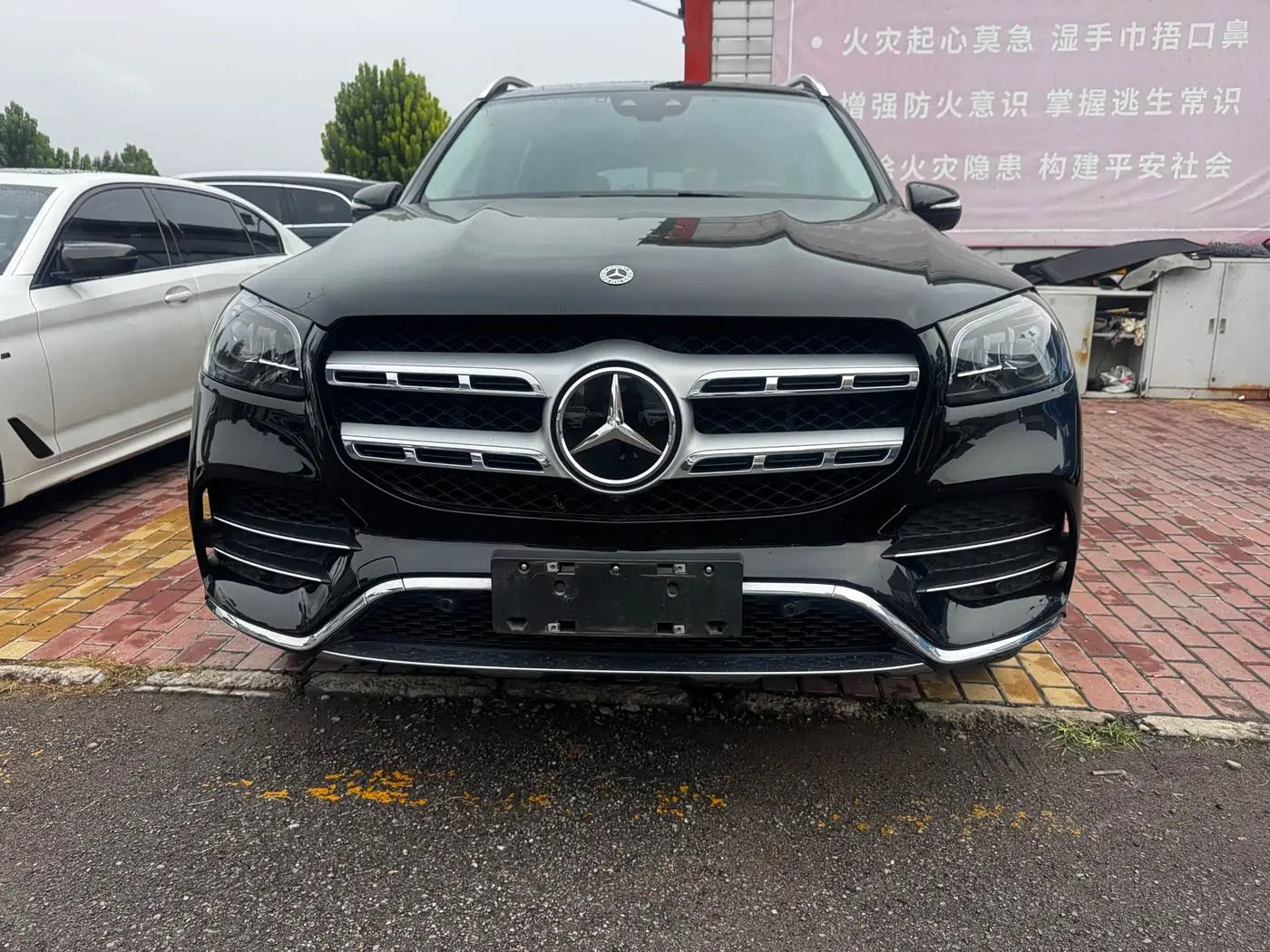 Mercedes-Benz GLS 2024 — Фото 2/10