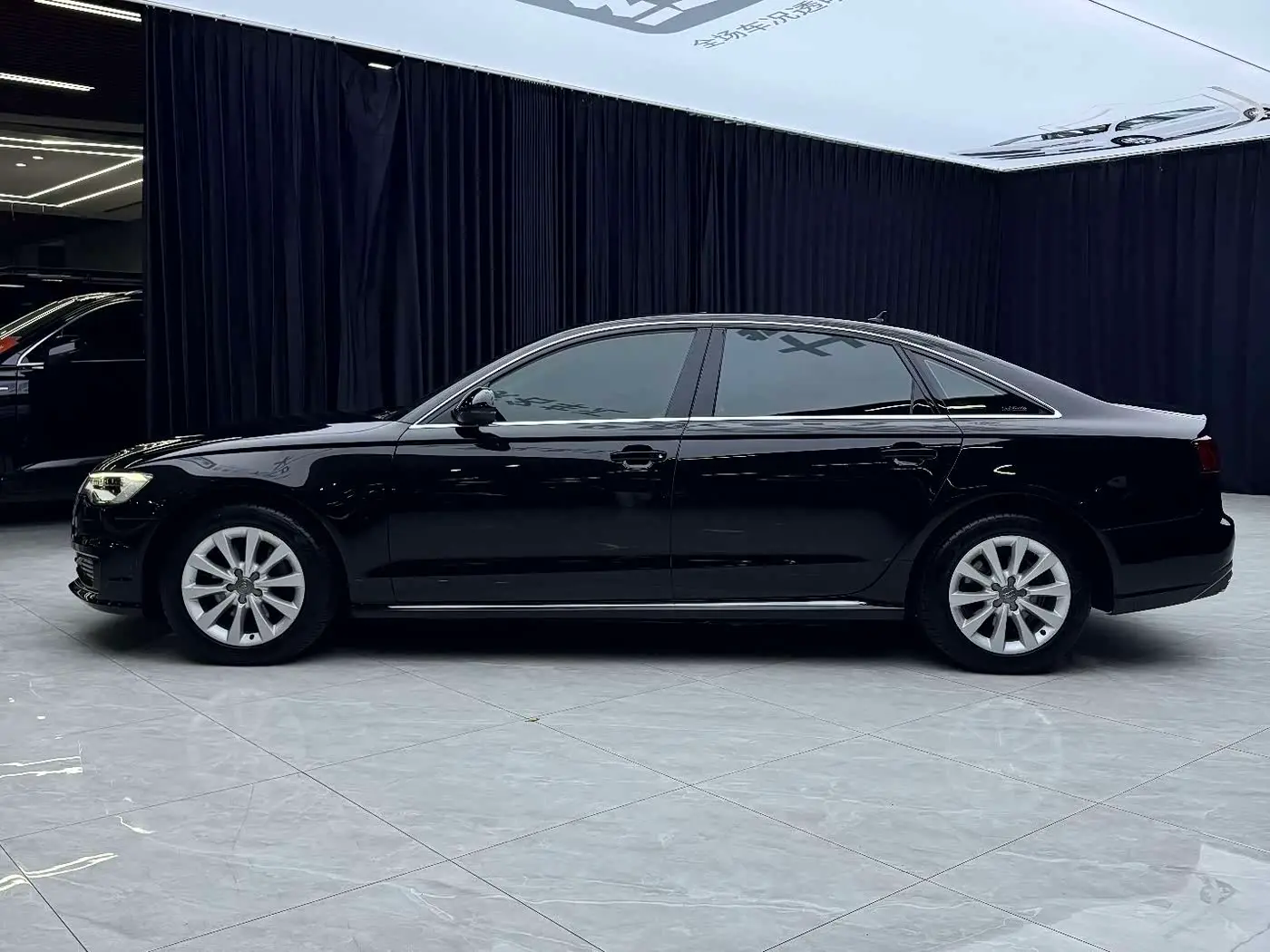 Audi A6L 2016 — Photo 8/9