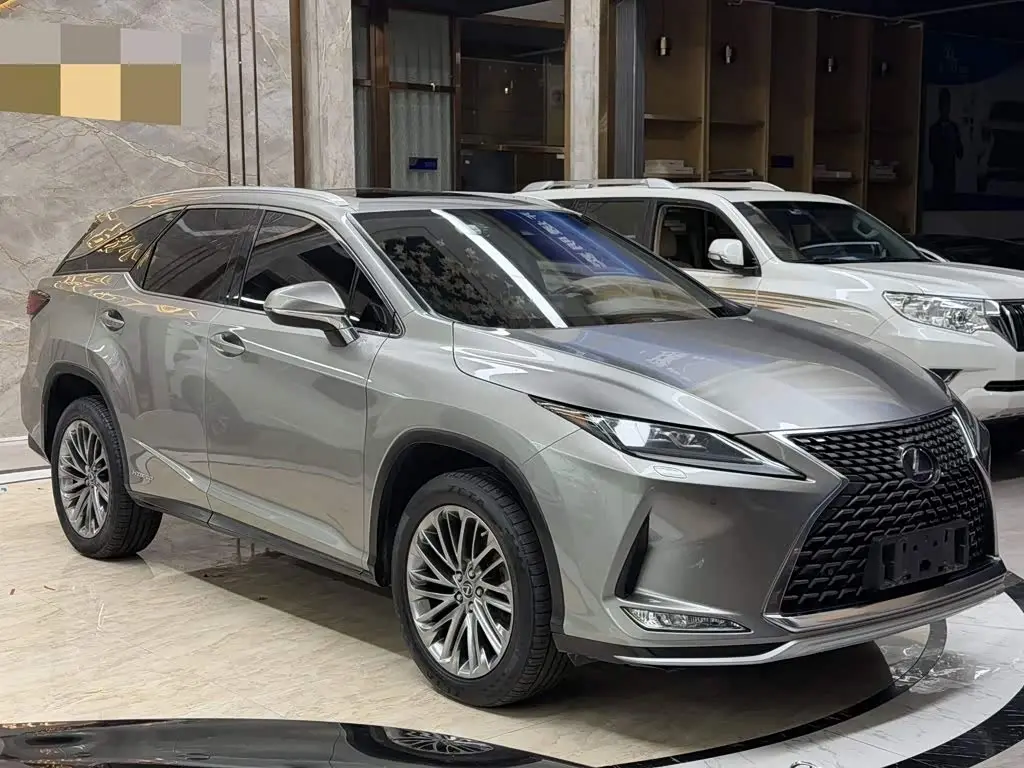 Lexus RX 2021 — Photo 2/9