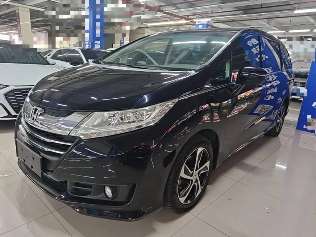 Honda Odyssey 2016 — Photo 2/20