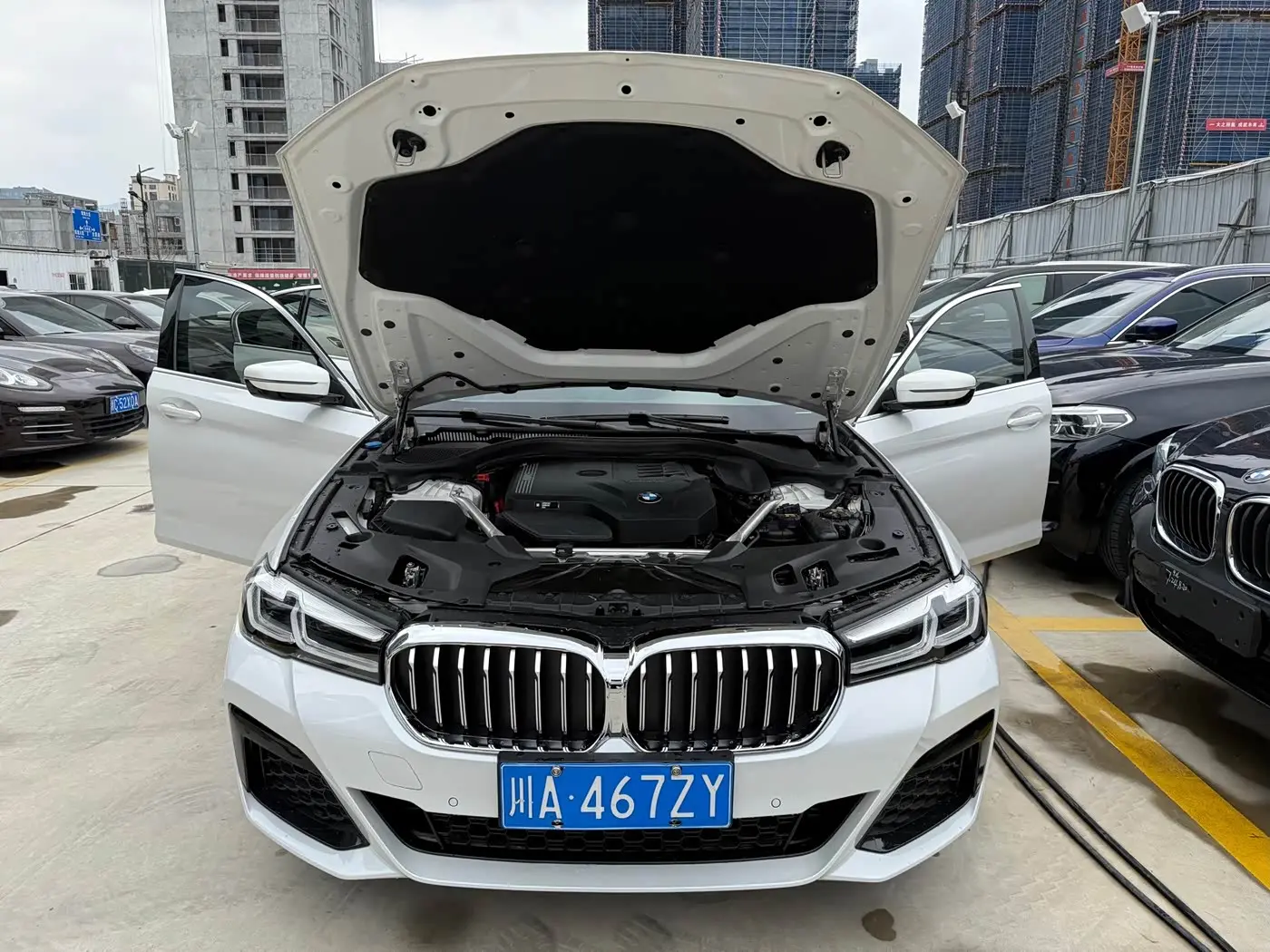 BMW 5 Series 2022 — Photo 14/20