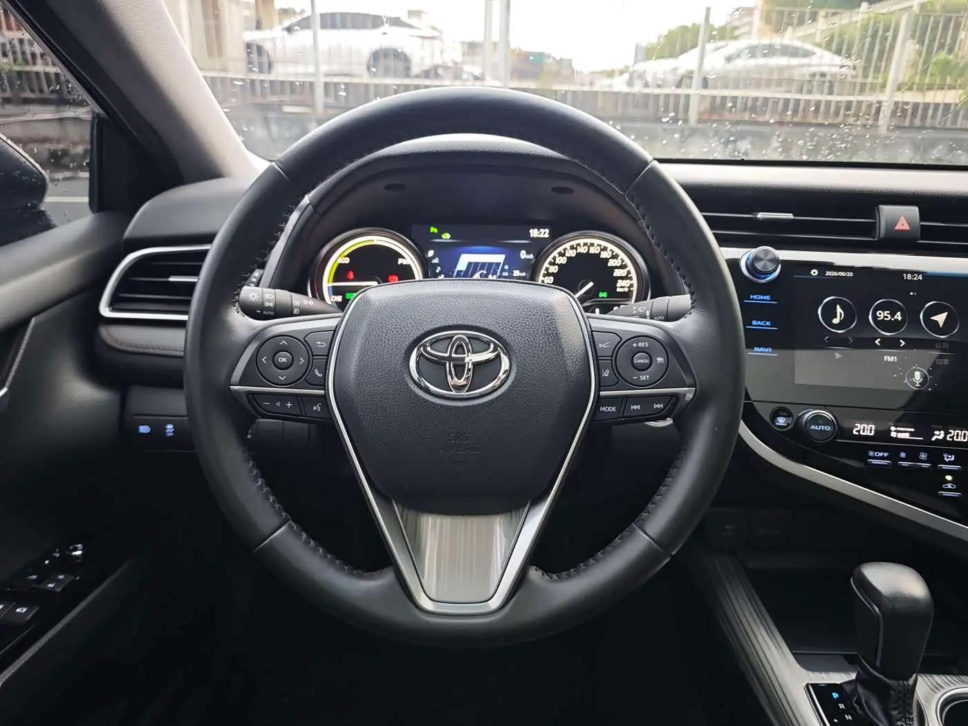 Toyota Camry 2021 — Фото 10/18