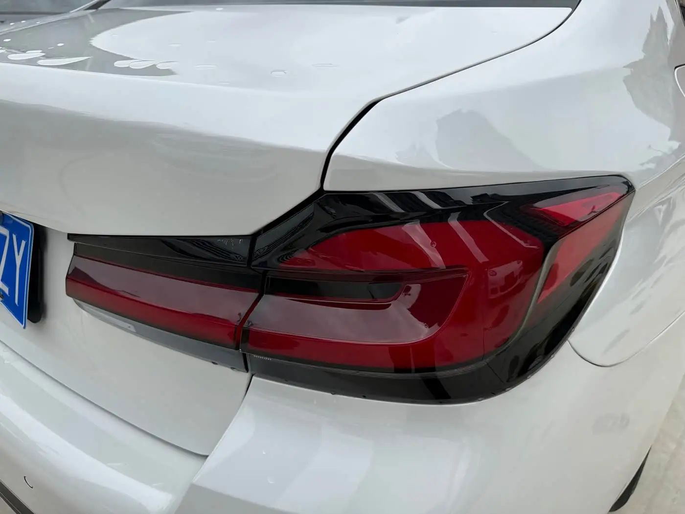 BMW 5 Series 2022 — Photo 9/20
