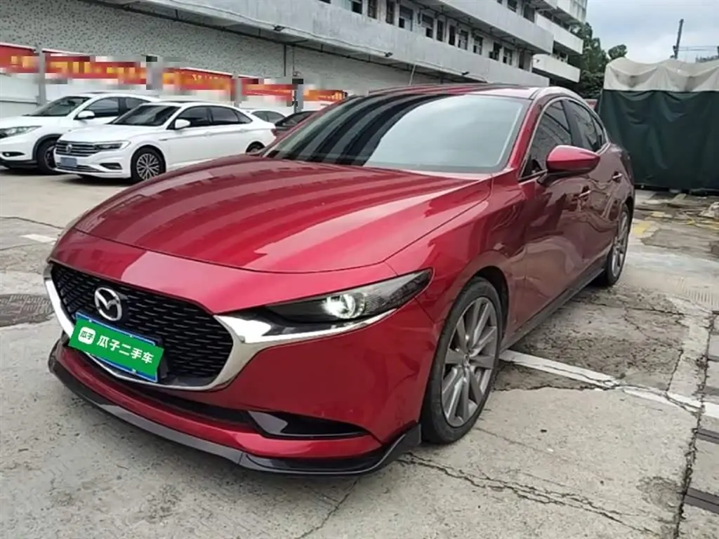 Mazda Mazda3 Axela 2023 — Photo 2/20