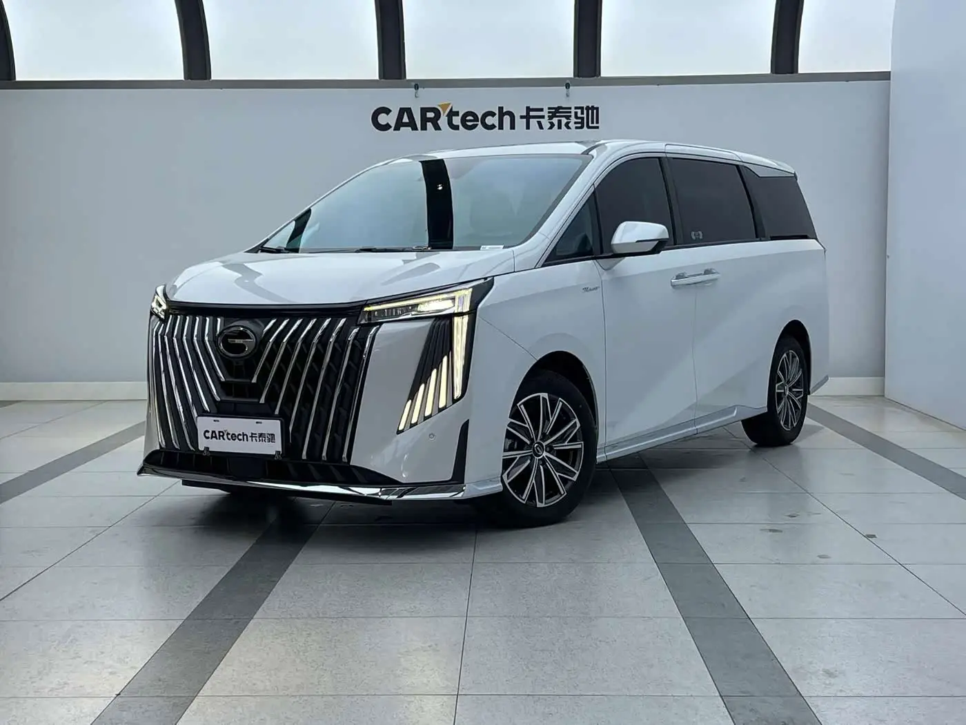 GAC Trumpchi Trumpchi M8 2026 — Фото 1/20