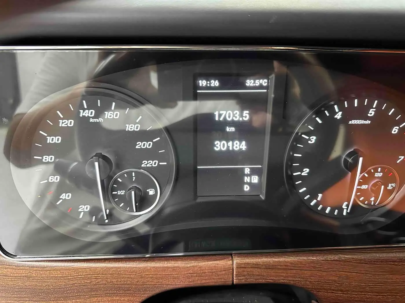 Mercedes-Benz Vito 2024 — Photo 7/16