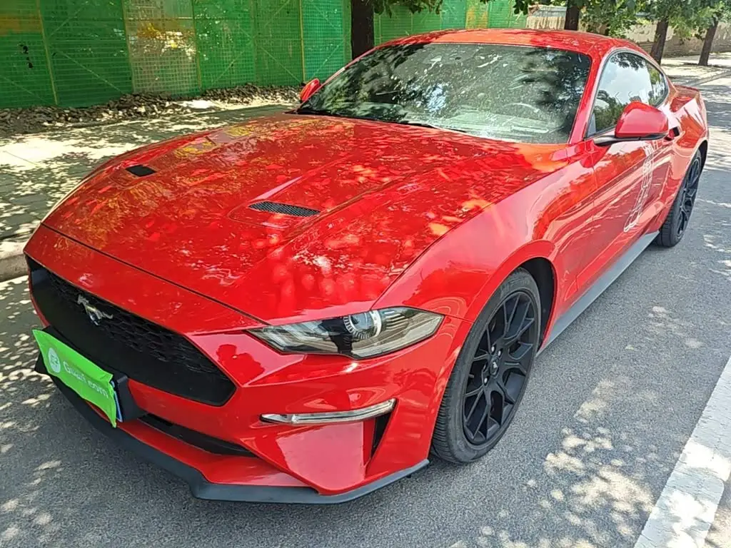 Ford Mustang 2019 — Фото 1/19