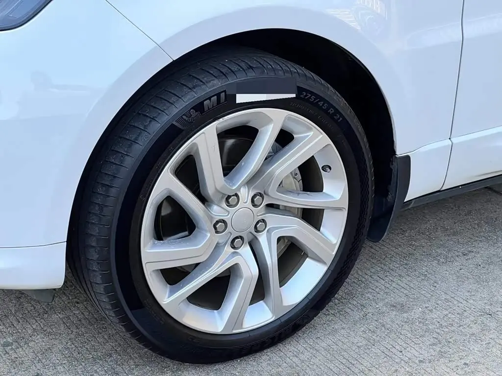 Land Rover Range Rover Sport 2019 — Photo 5/19