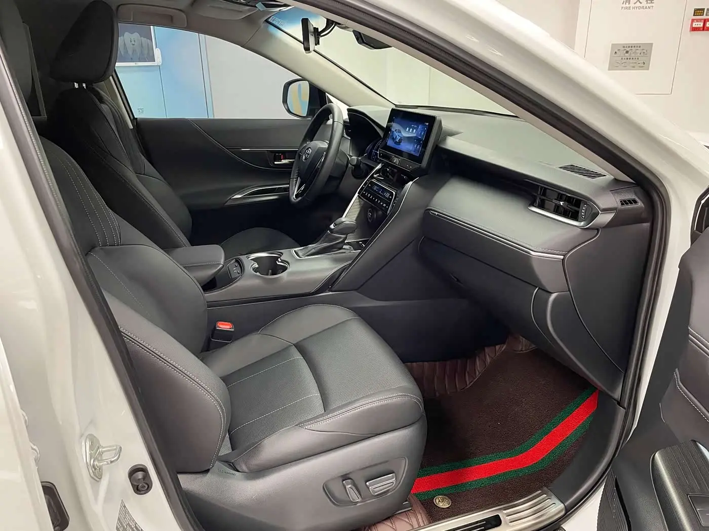 Toyota Lingfang HARRIER 2024 — Фото 14/20