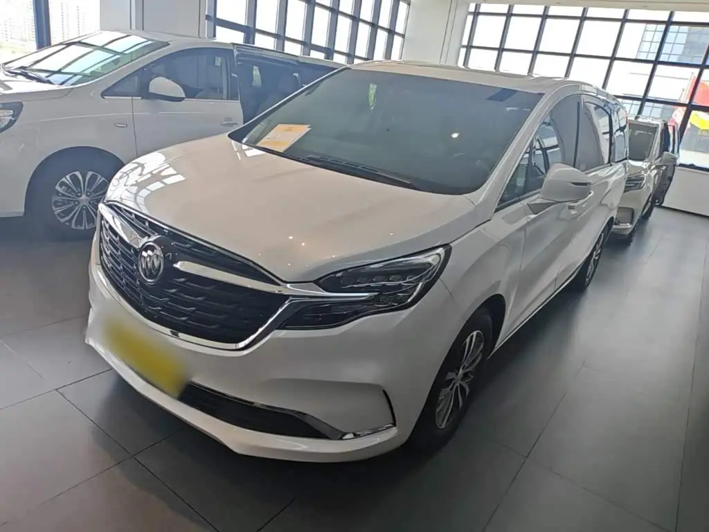 Buick GL8 2020 — Photo 2/20