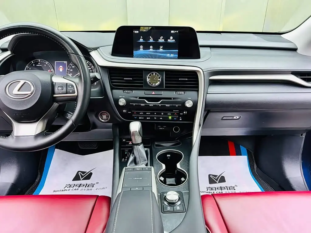 Lexus RX 2020 — Photo 12/15