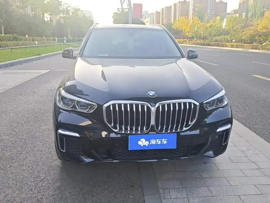 BMW X5 2022 — Photo 2/16