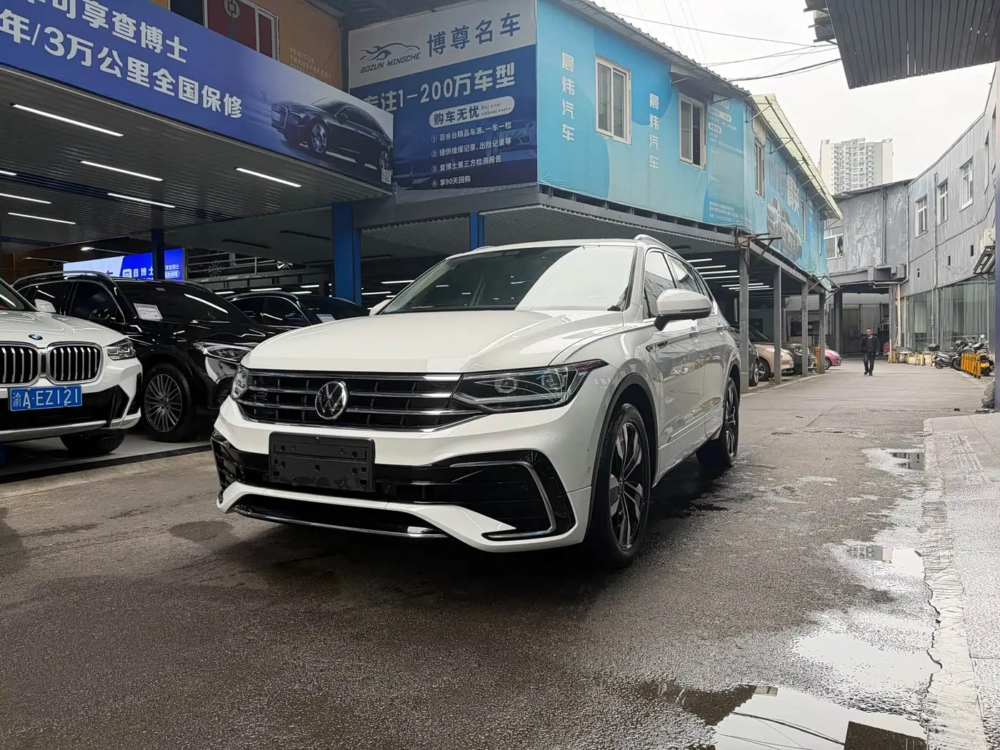 Volkswagen Tiguan L 2022 — Şəkil 1/20