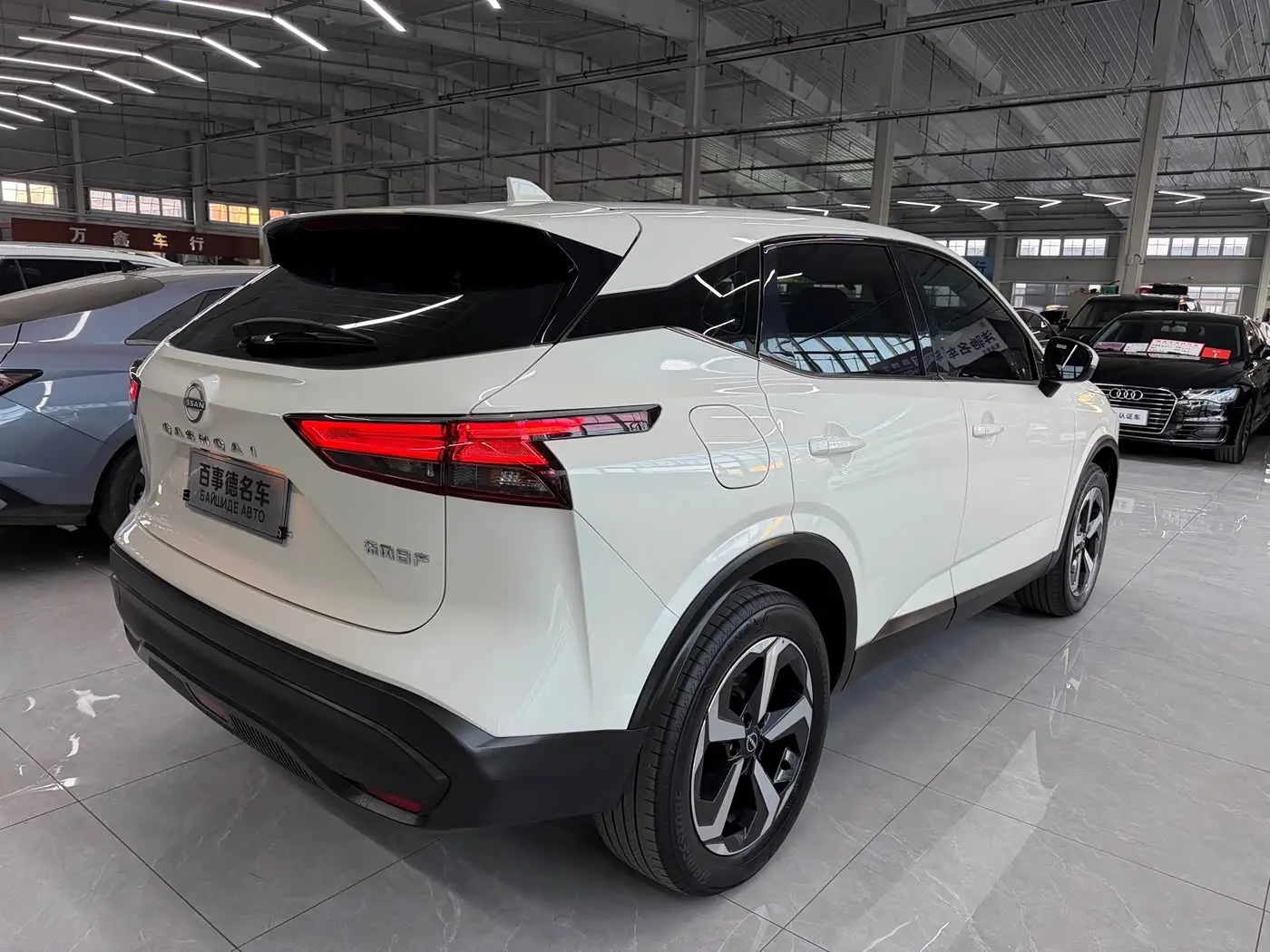 Nissan Qashqai 2023 — Фото 9/19
