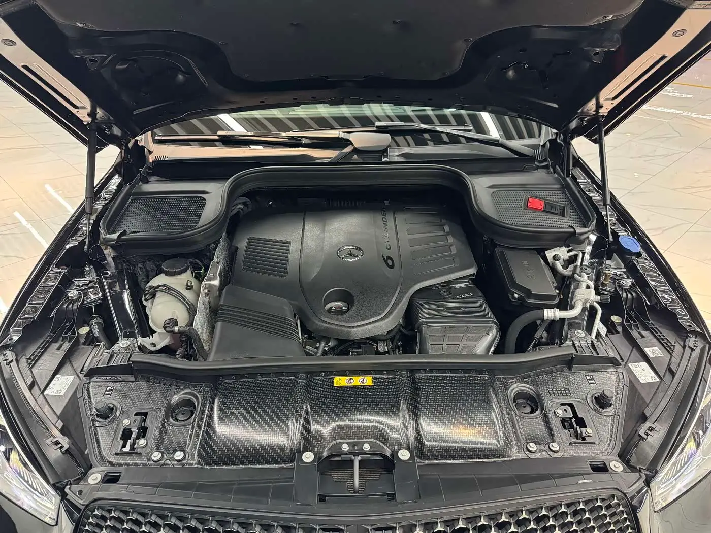 Mercedes-Benz GLE 2023 — ფოტო 13/17