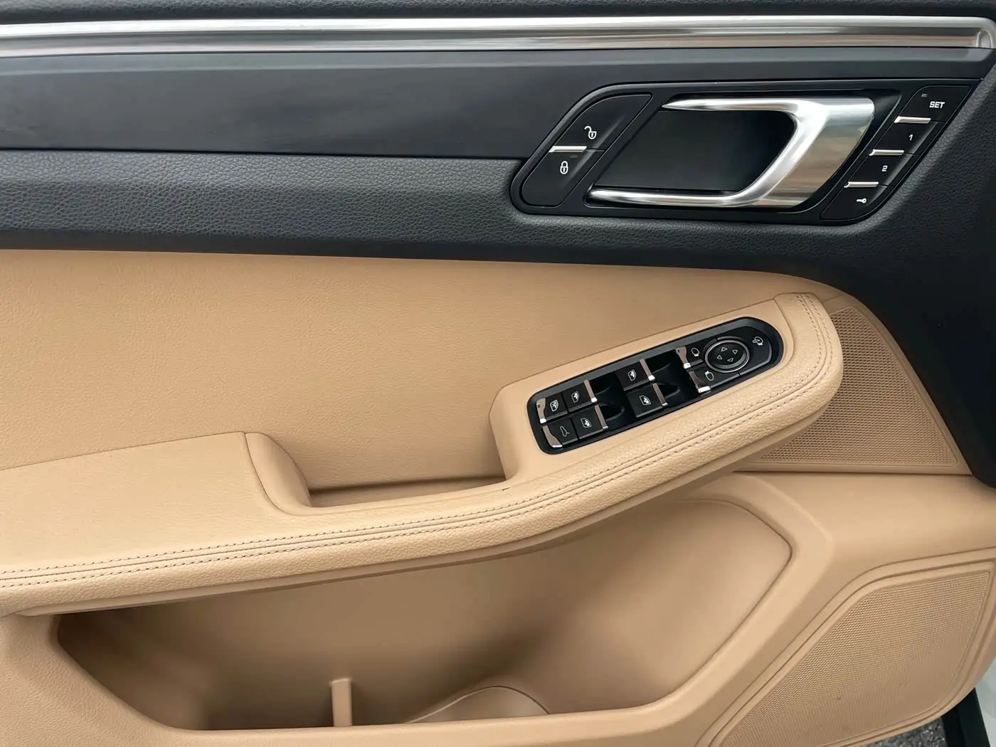 Porsche Macan 2019 — Photo 16/20