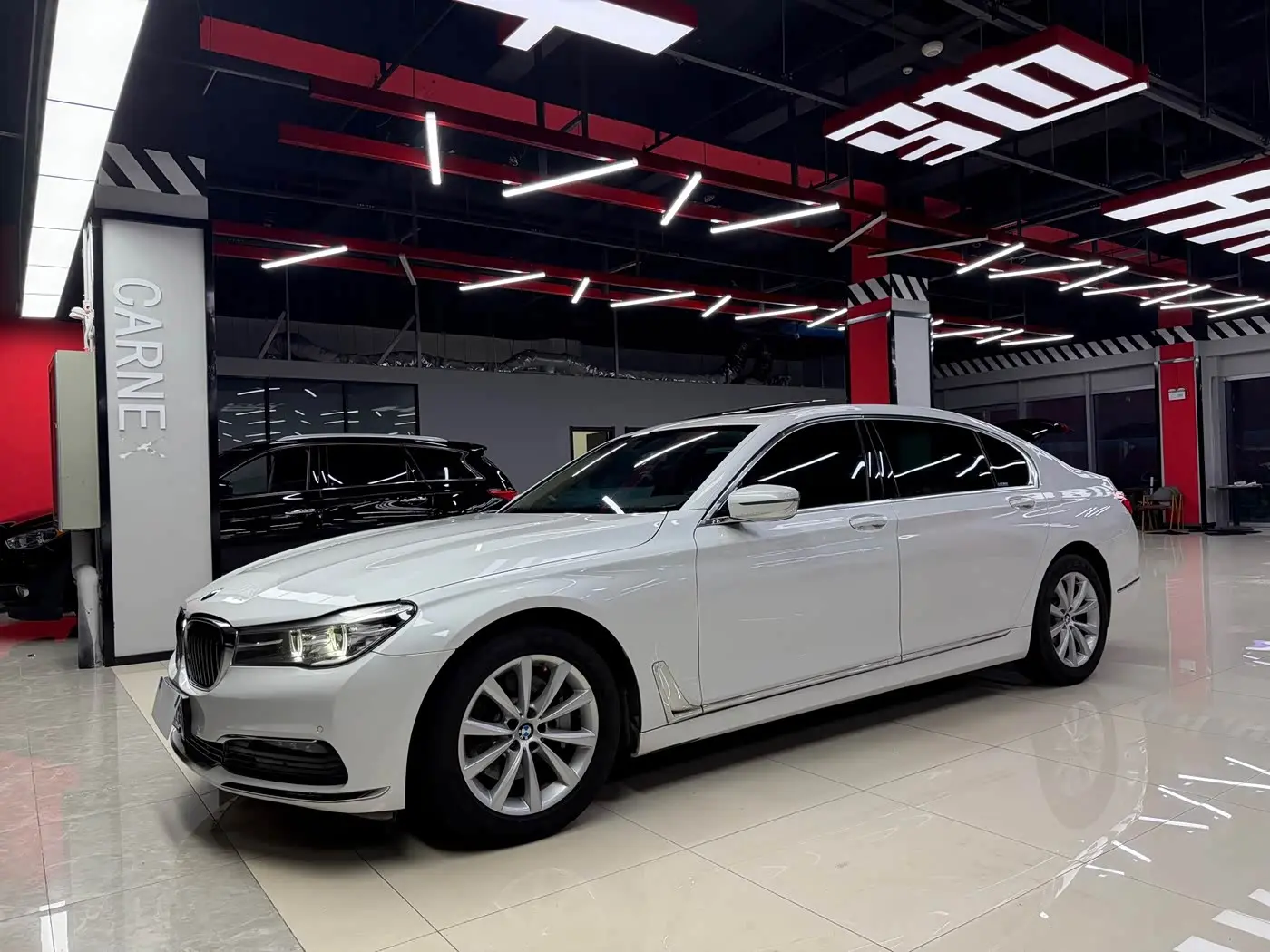 BMW 7 Series 2016 — Фото 1/20