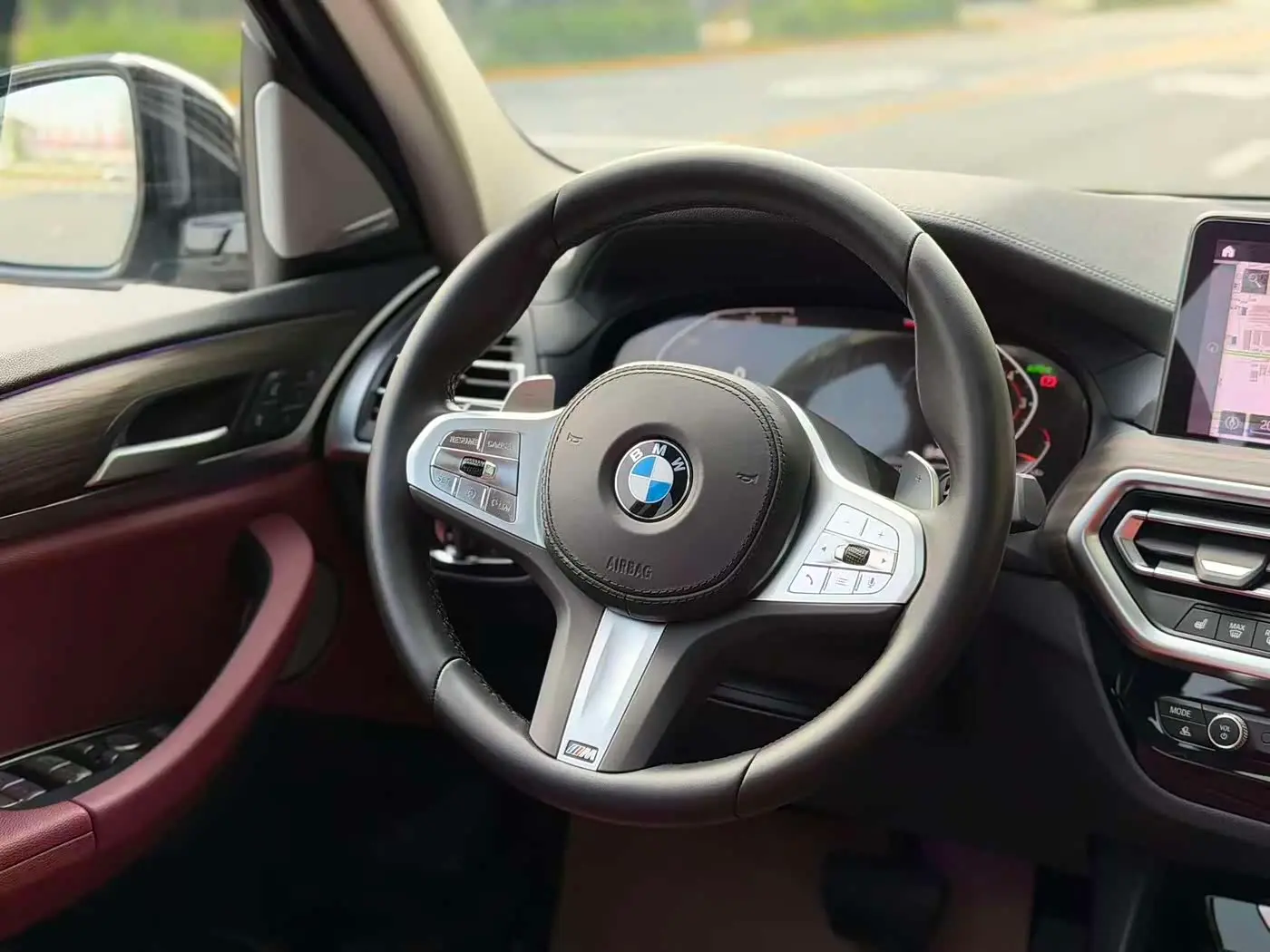 BMW X3 2024 — Фото 10/20