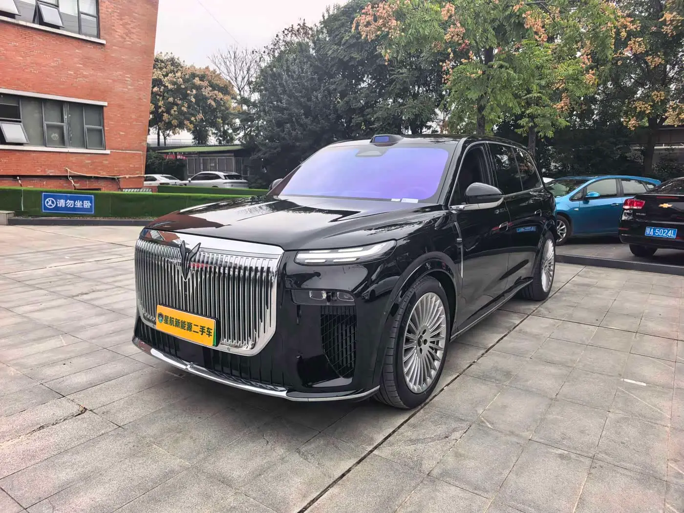 Voyah Auto VOYAH Taisan, 2025