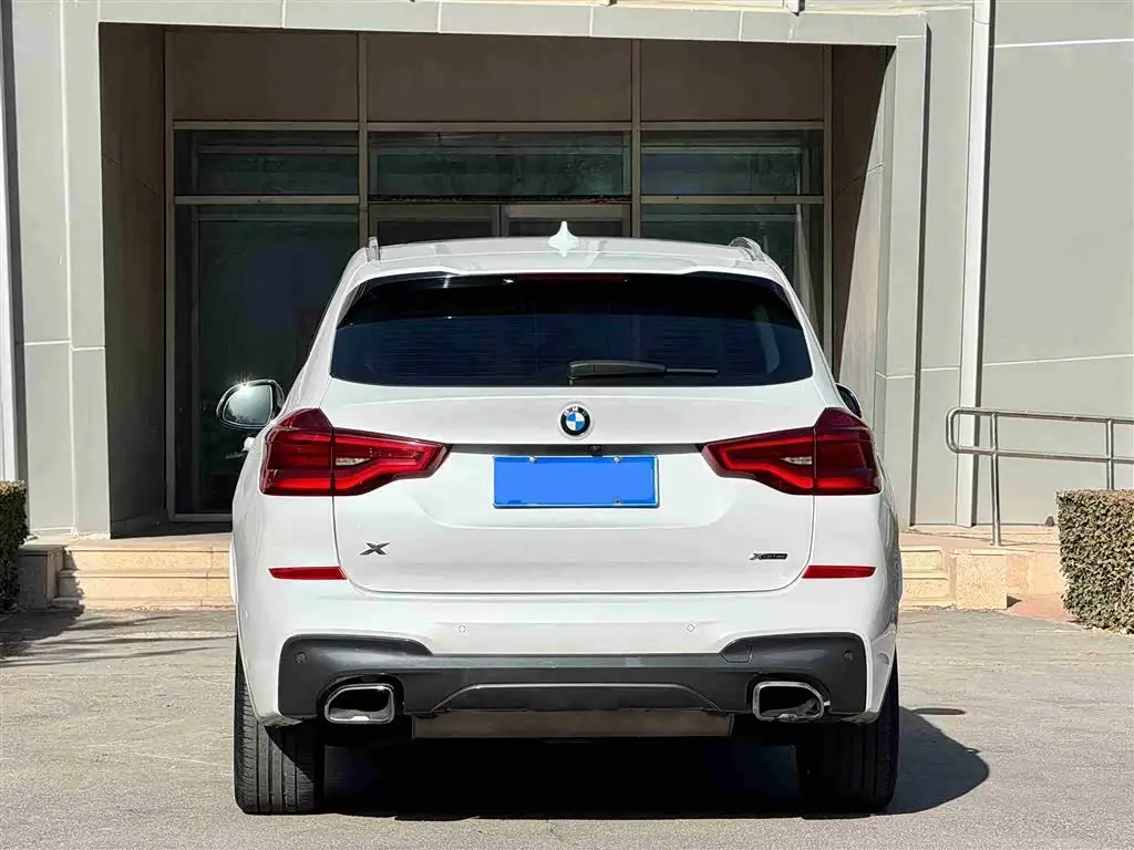 BMW X3 2019 — Photo 13/16