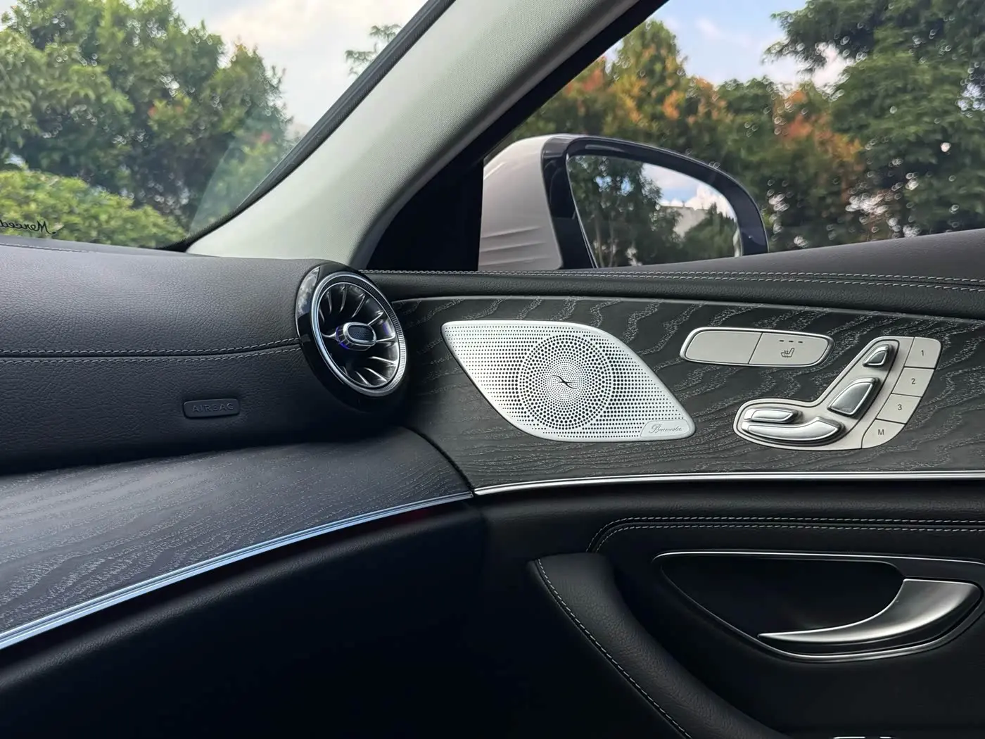Mercedes-Benz CLS 2022 — Photo 12/20
