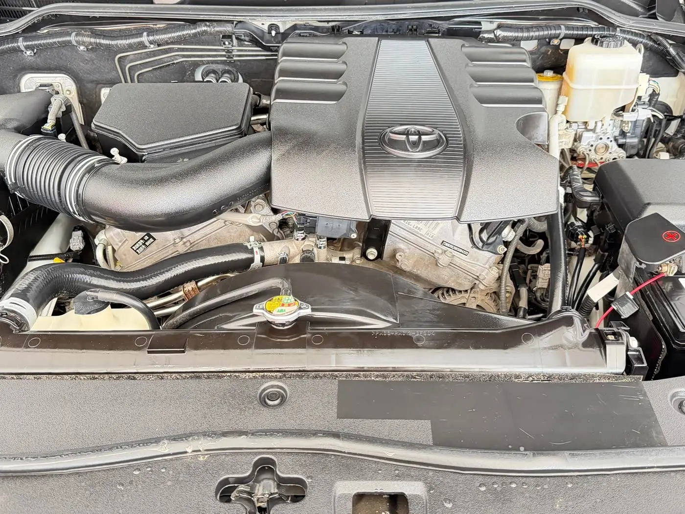 Toyota Land Cruiser 2015 — Фото 12/17