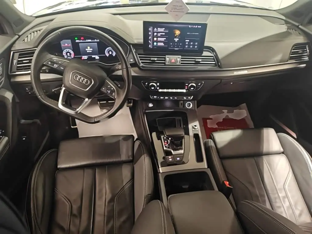 Audi Q5L 2024 — Photo 13/19