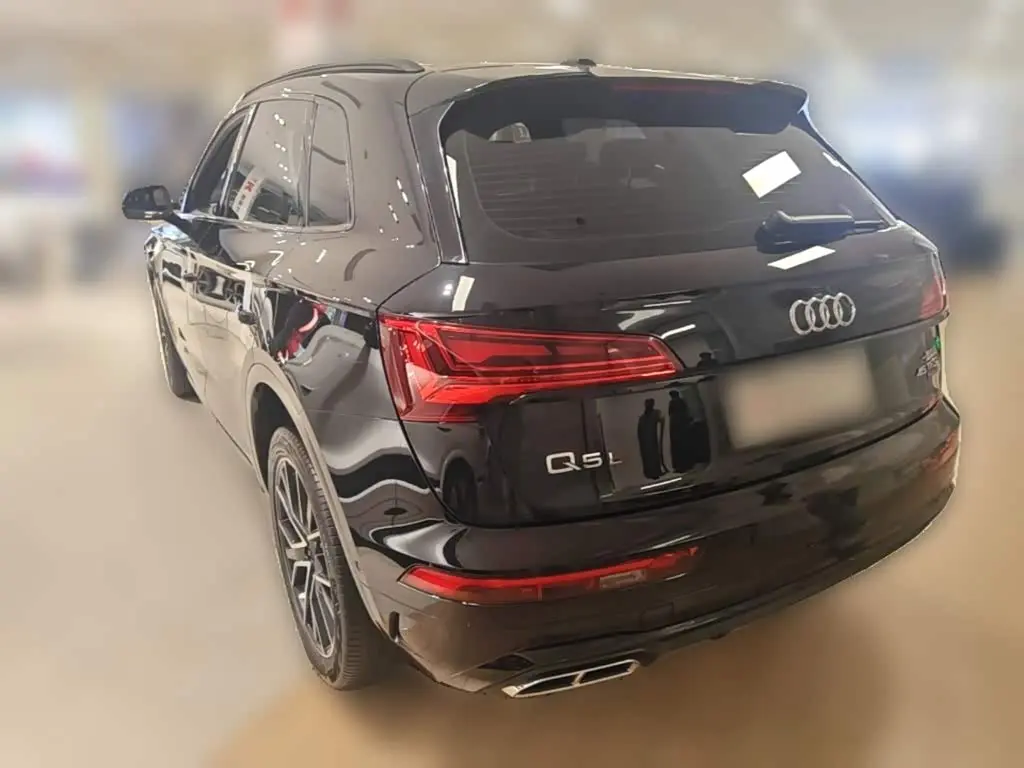 Audi Q5L 2024 — Photo 6/19