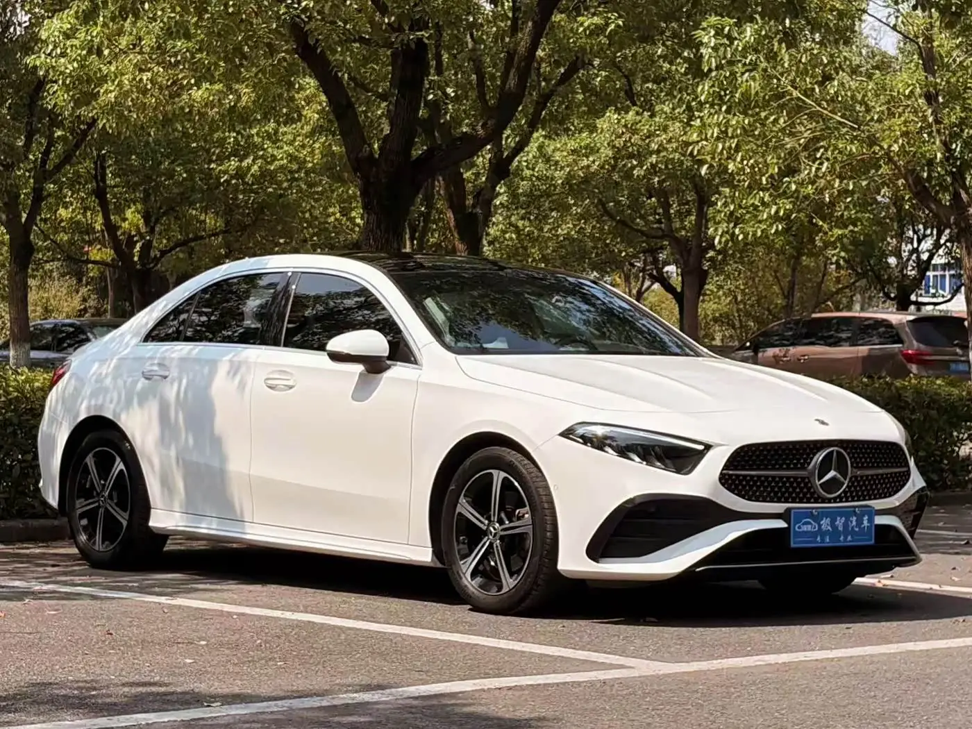 Mercedes-Benz A-Class 2024 — Фото 3/15